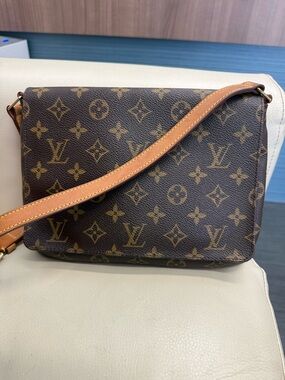 Louis Vuitton Musette Tango